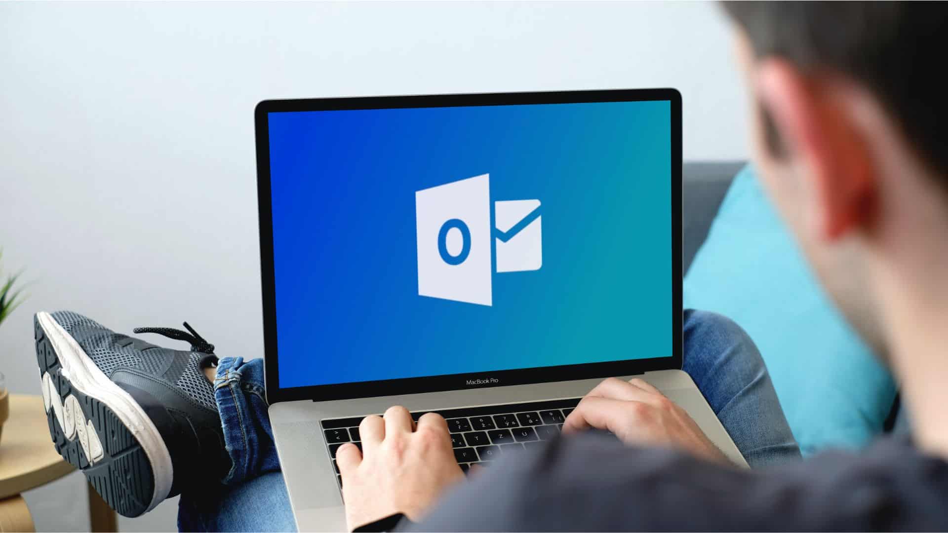 How Do I Know if My Email Was Recalled in Outlook?