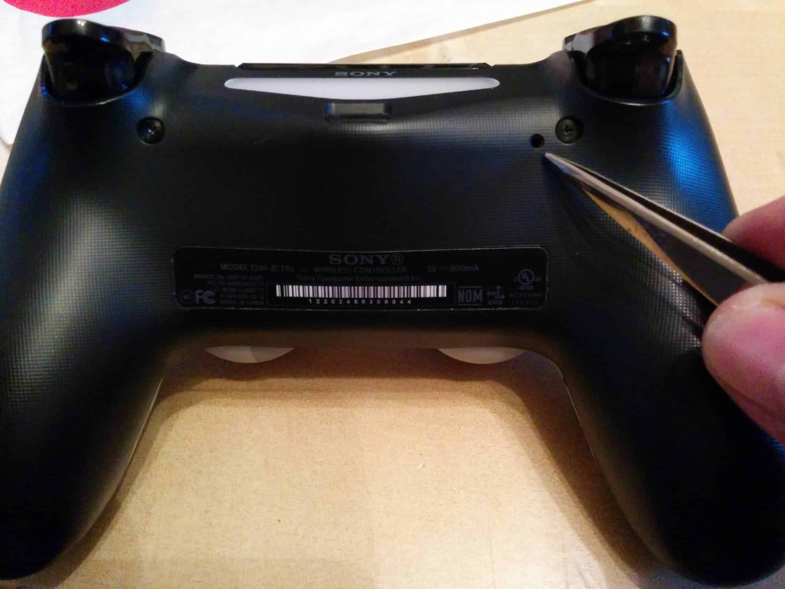 PS4 Controller Flashing White